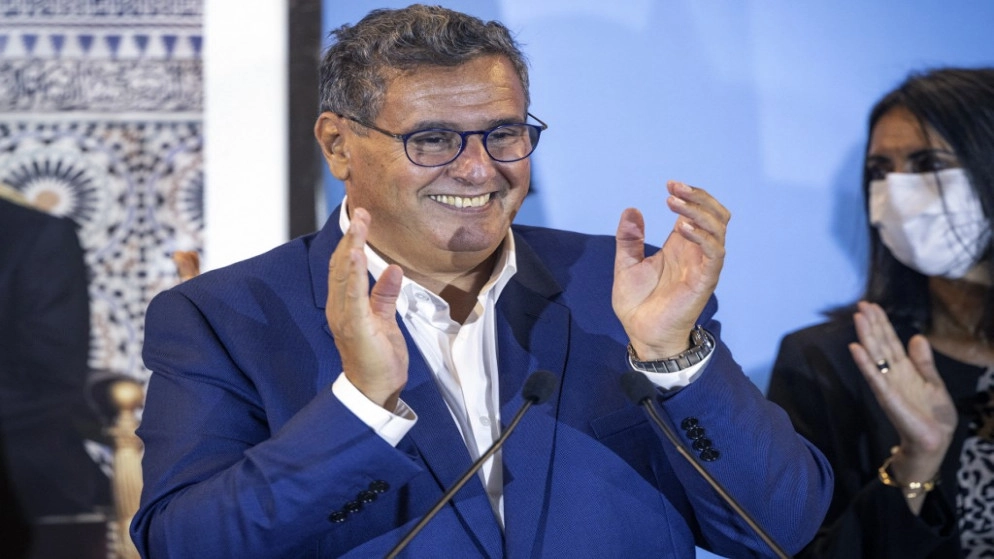 ملك المغرب يكلف رجل الأعمال عزيز أخنوش بتشكيل الحكومة