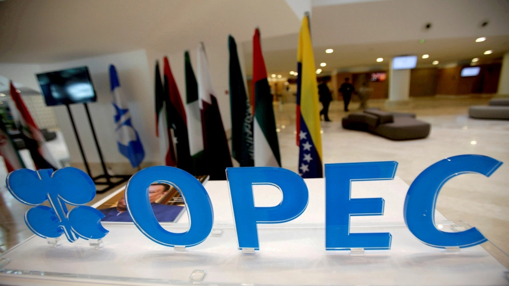 "أوبك" تتوقع طلبا أكبر على النفط العام المقبل مما كان عليه قبل الجائحة