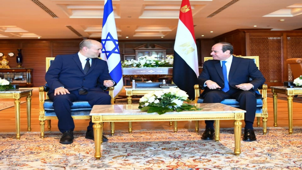 السيسي يؤكد خلال لقائه بينيت دعم مصر لجهود تحقيق السلام استنادا لحل الدولتين