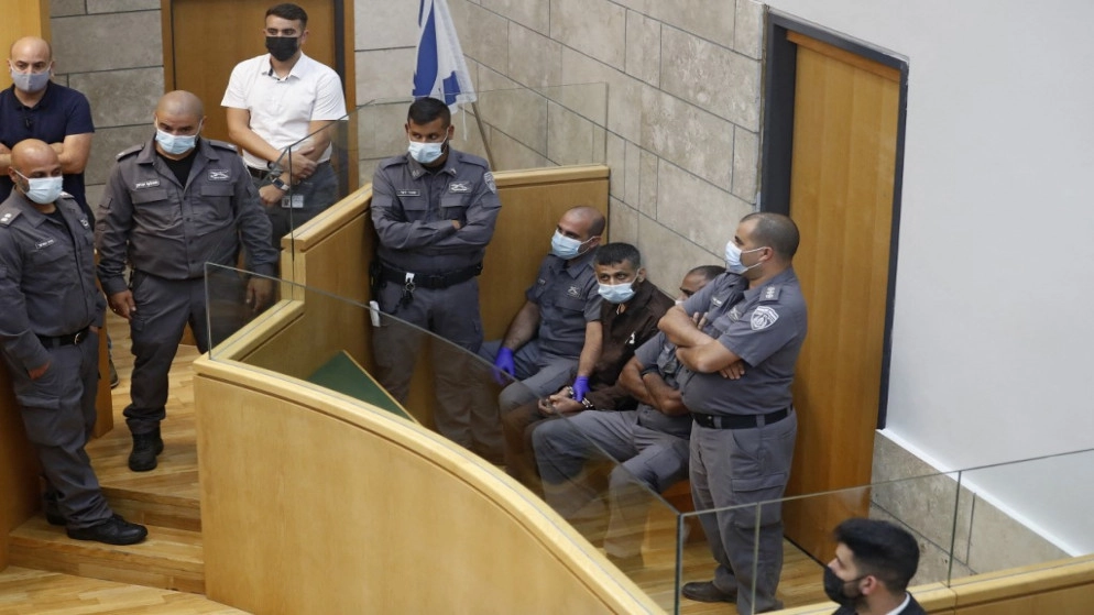 "هيئة الأسرى": المخابرات الإسرائيلية تحاول عرقلة زيارة أسرى سجن جلبوع المُعاد اعتقالهم