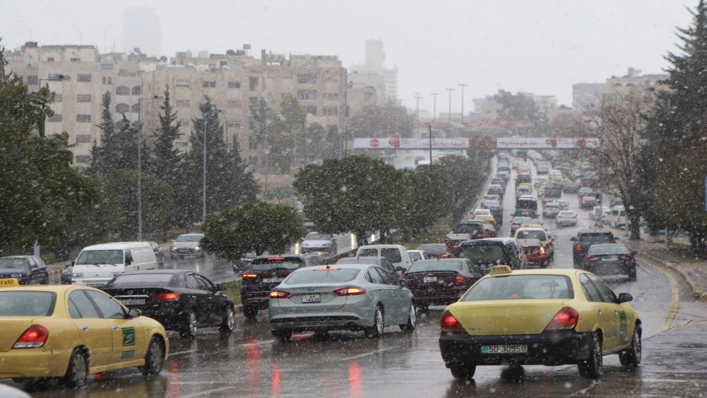 توقع تراجع فرص الأمطار بشكل تدريجي خلال الساعات المقبلة