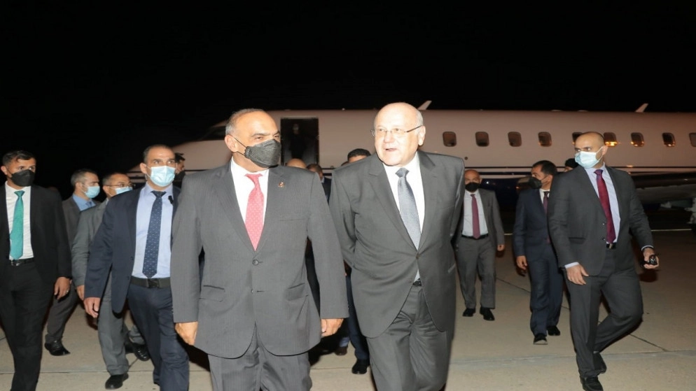 رئيس الوزراء يعقد مباحثات مع نظيره اللبناني في بيروت اليوم