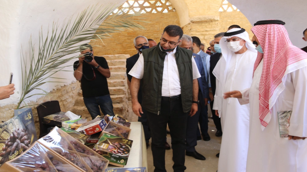 وزير الزراعة يفتتح موسم حصاد التمور الأردنية في الأغوار الوسطى