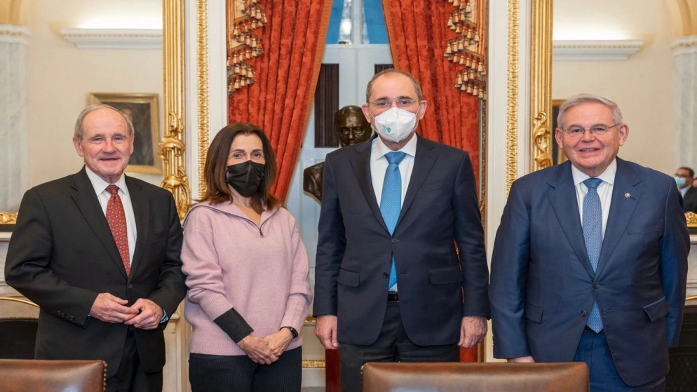 وزير الخارجية يلتقي رئيس لجنة الشؤون الخارجية بمجلس الشيوخ ورئيس الكتلة الجمهورية