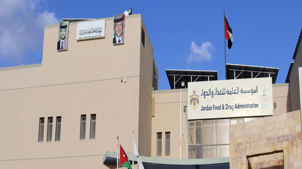 إحباط عملية تلاعب ببطاقة بيان إرسالية مواد غذائية