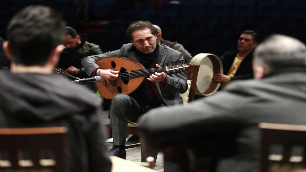 نصير شمه يريد كتابة "ذاكرة جديدة" للعراق بأوتار عوده