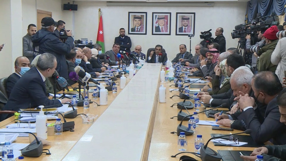 "التوصية الرئيسية" للجنة الطاقة النيابية تحويل ملف انقطاع الكهرباء إلى القضاء