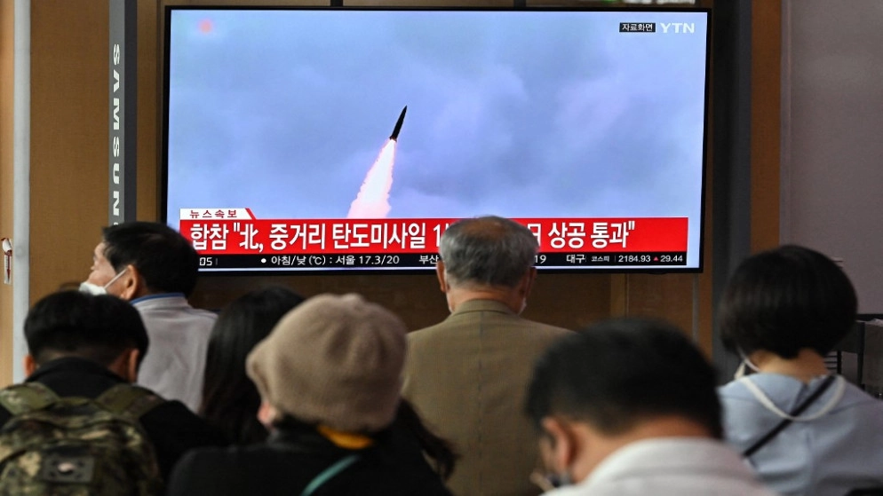 صاروخ بالستي كوري شمالي يحلّق فوق اليابان
