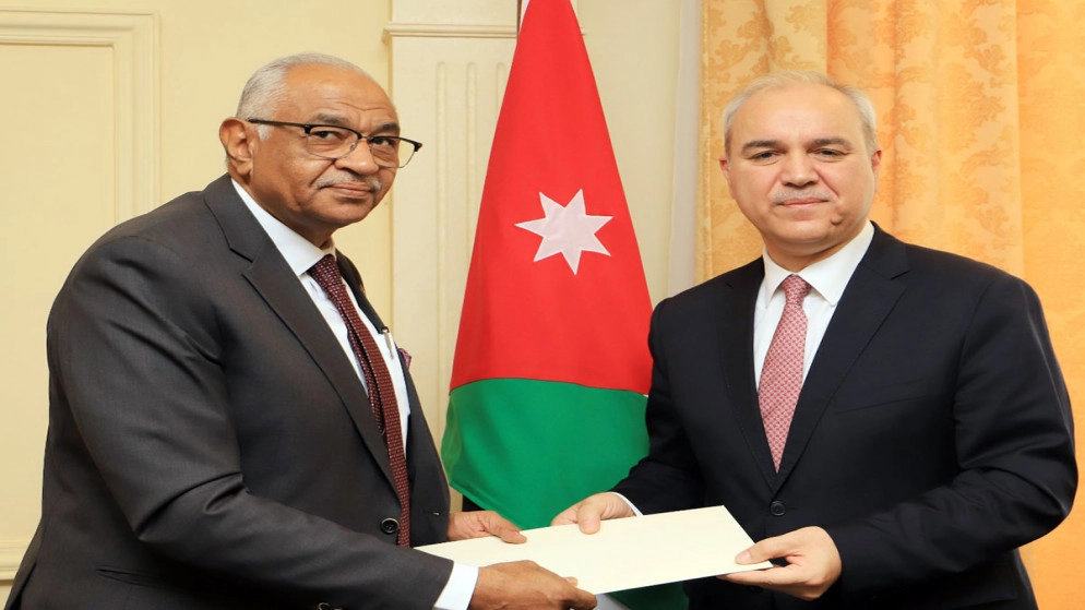 وزارة الخارجية تتسلم نسخة من أوراق اعتماد السفير السوداني