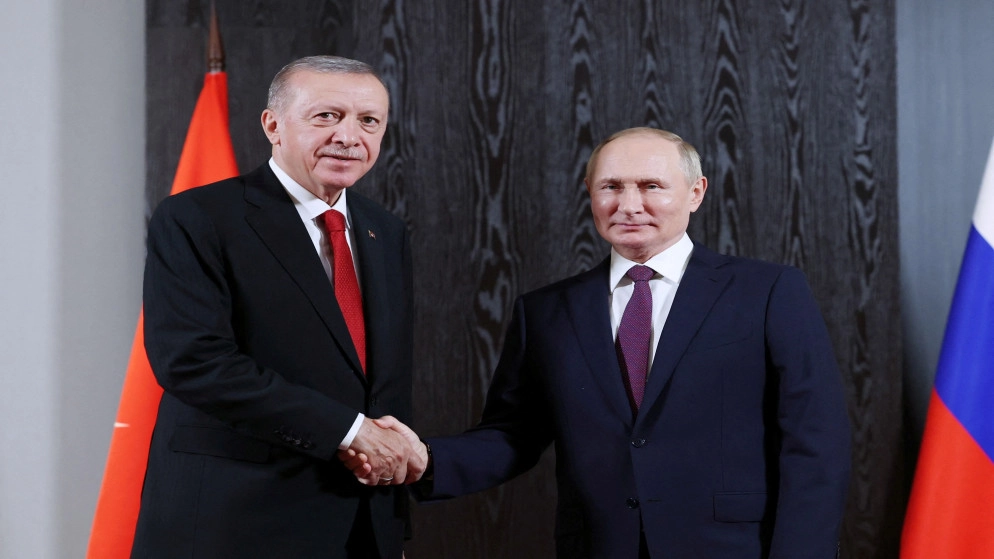 أردوغان وبوتين يبحثان تحسين العلاقات وإنهاء الحرب في أوكرانيا