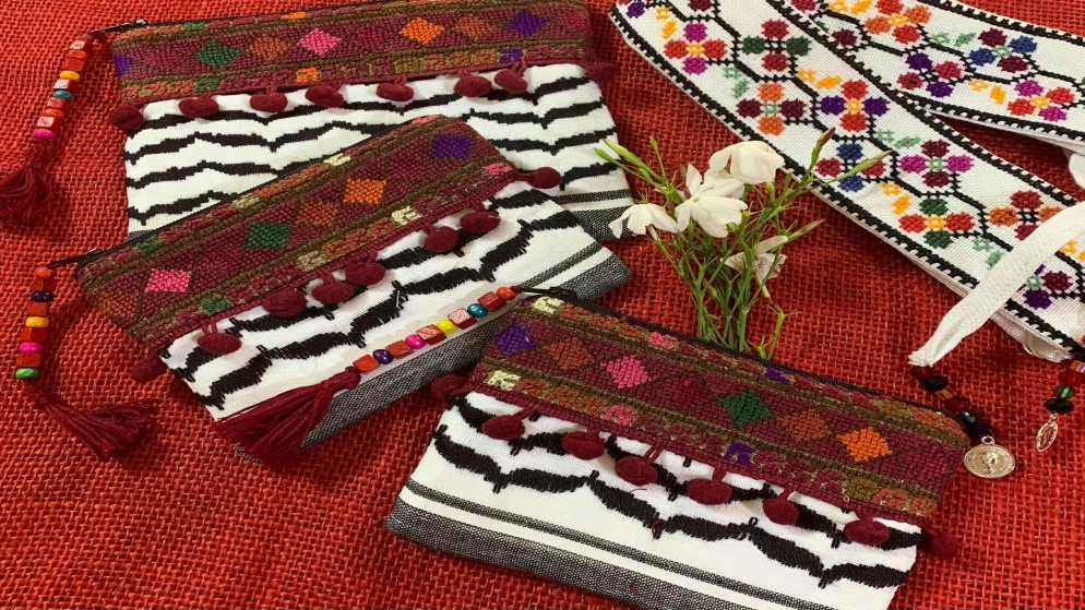 "حكاية فلسطينية" معرض للمنتجات التراثية الفلسطينية في الأردن