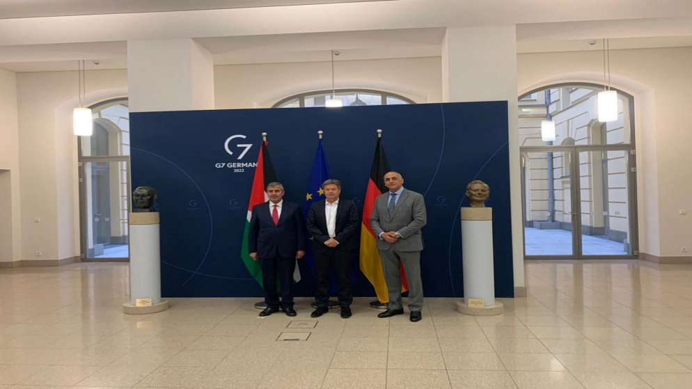 وزير الطاقة يدعو ألمانيا للتعاون مع الأردن لتنفيذ ربط كهربائي بين دول الشرق الأوسط وشمال إفريقيا