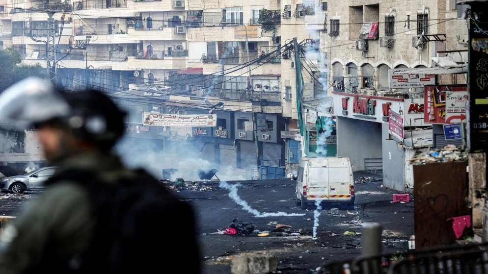 إصابة فلسطينيين باعتداء مستوطنين إسرائيليين عليهم في حي الشيخ جراح المهدد بالتهجير