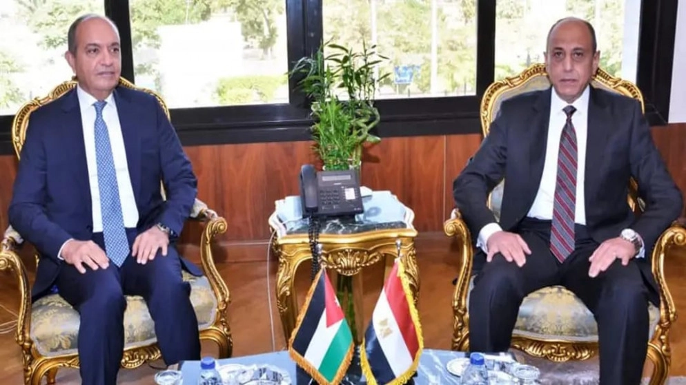 بحث تعزيز التعاون بمجالات النقل والشحن الجوي بين الأردن ومصر