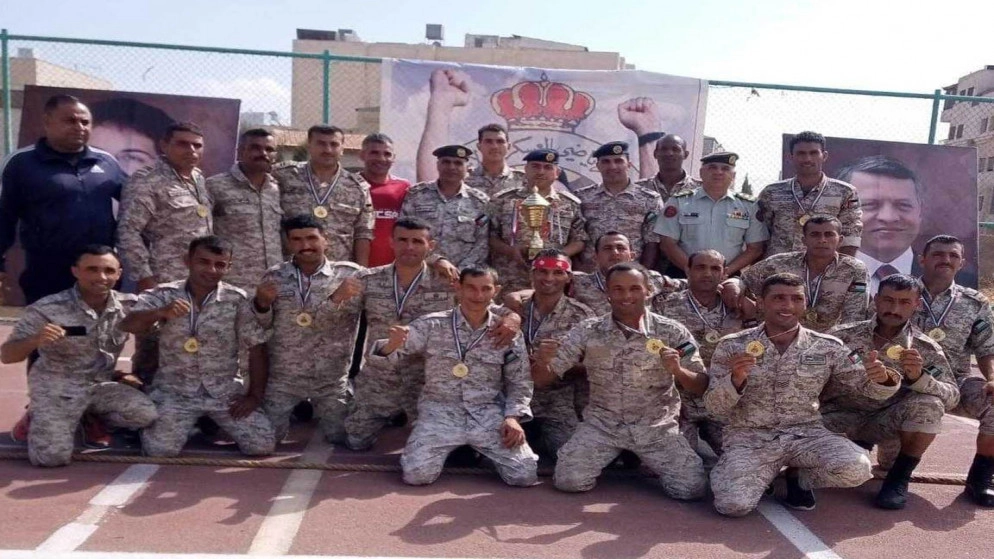 فريق سلاح المدفعية يفوز ببطولة شد الحبل بعد فوزه على فريق المنطقة العسكرية الشمالية