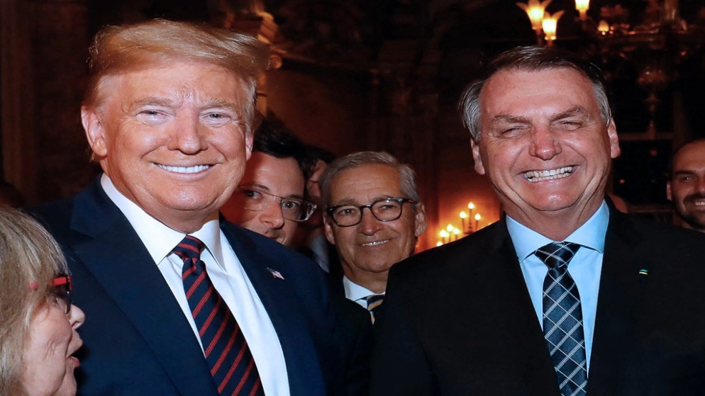 ترامب يدعو البرازيليين إلى انتخاب بولسونارو "العظيم"