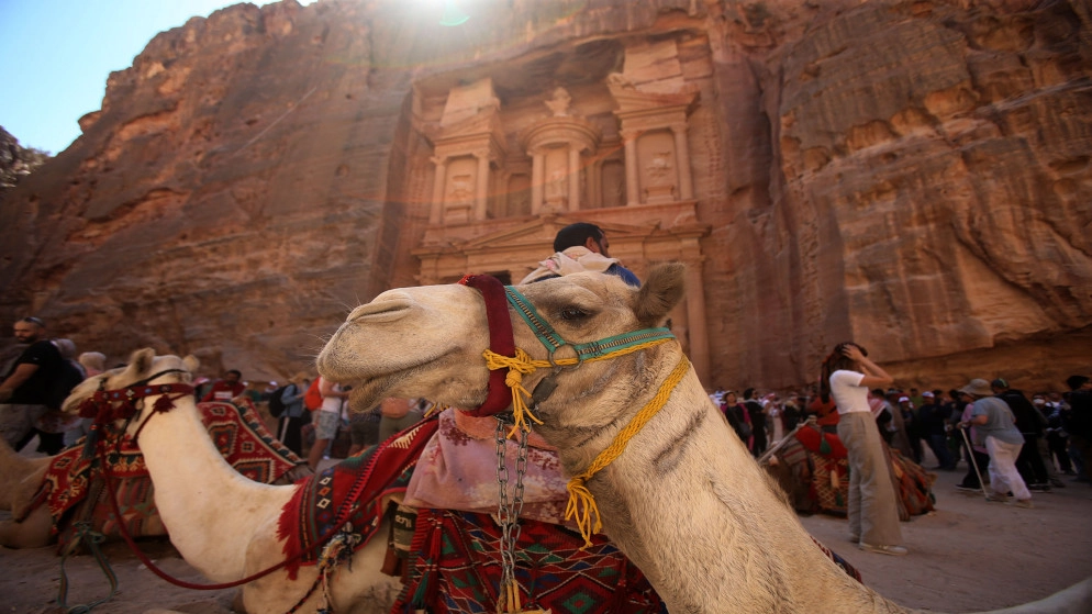609 آلاف زائر لمدينة البترا الأثرية خلال 10 شهور بارتفاع 292%