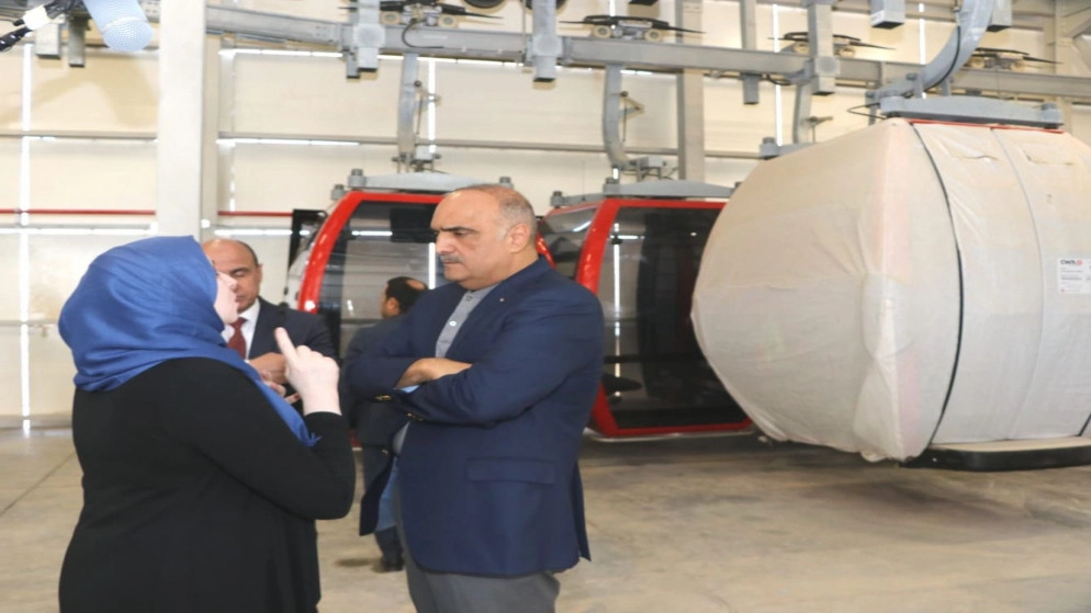 رئيس الوزراء يتفقد مشروع تلفريك عجلون ويوعز بإنجاز البنية التحتية خلال شهر تمهيدا لتشغيله