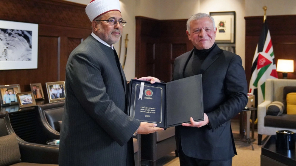الملك يؤكد ضرورة استمرار المحاكم الشرعية بتطوير الخدمات الإلكترونية