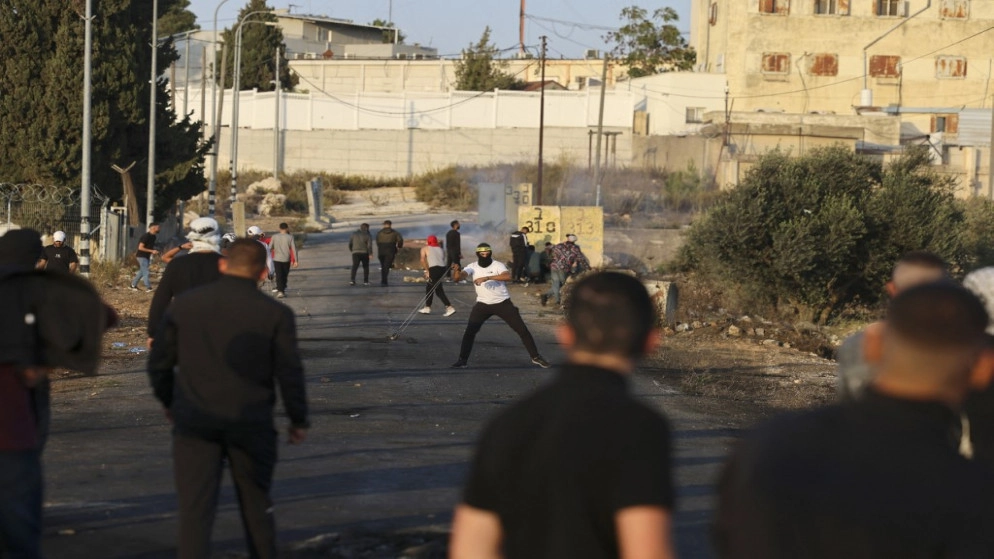 الاحتلال الإسرائيلي يعتقل 20 فلسطينيا