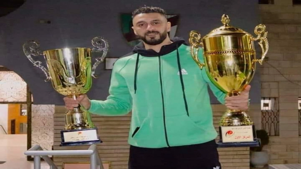 وفاة لاعب المنتخب الوطني ونادي كفرنجة لكرة اليد عادل عطاري بأزمة قلبية