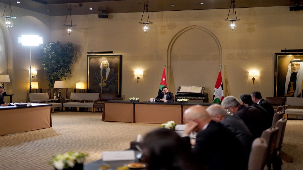 ولي العهد يؤكد أهمية دور الجامعات في تشكيل وتنمية الفكر السياسي للطلبة