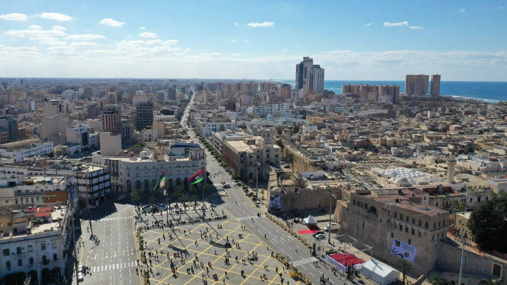 وزير خارجية اليونان يرفض مغادرة طائرته لدى وصوله إلى العاصمة الليبية ويلغي زيارته