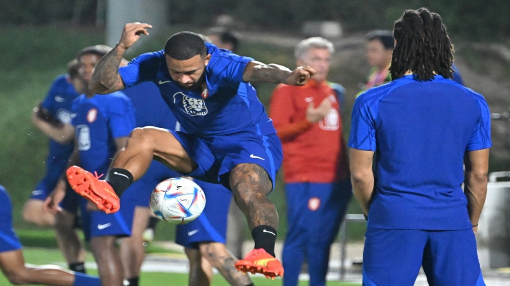 ديباي يغيب عن مباراة هولندا والسنغال في قطر