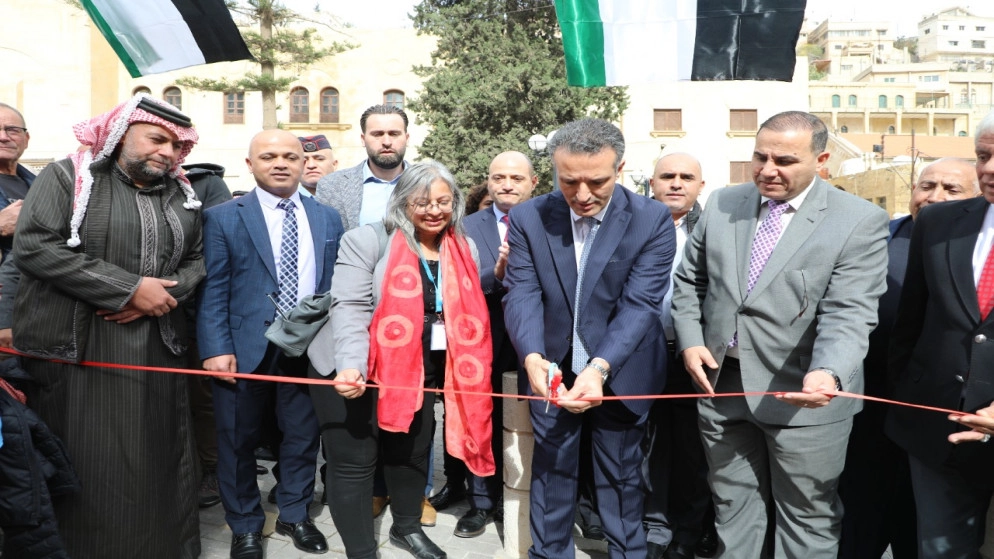وزارة السياحة تفتتح مشروع أكشاك الوسط التجاري لمدينة السلط