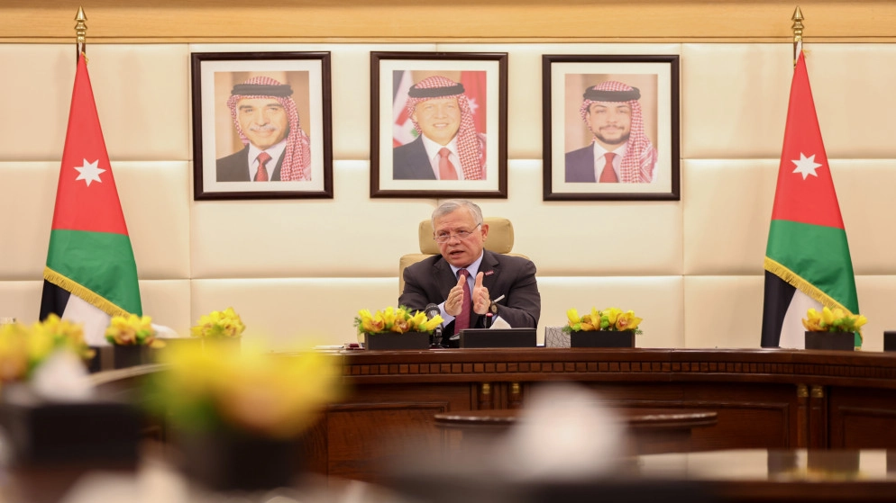 الملك يوجه الحكومة للانتهاء من وضع برنامج تنفيذي لرؤية التحديث الاقتصادي