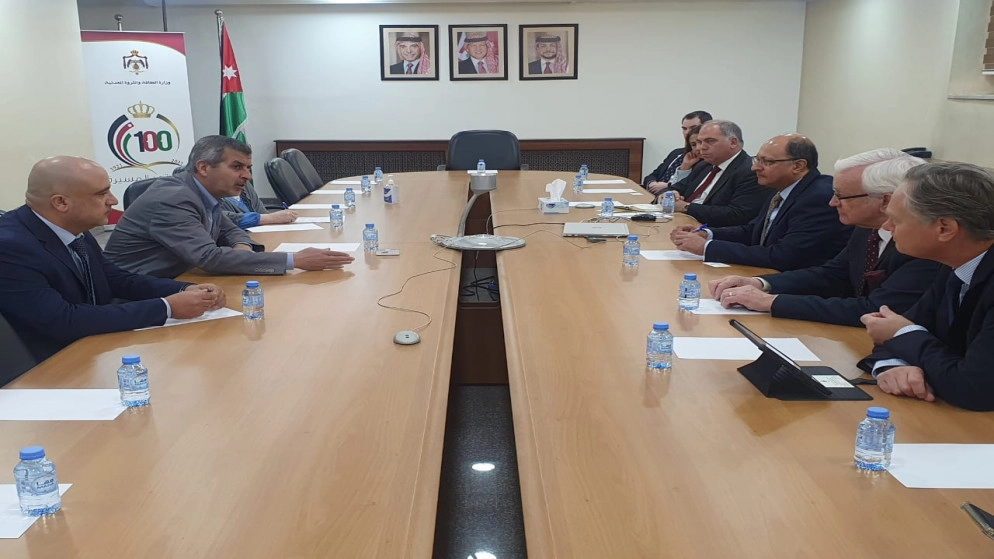 وزير الطاقة يدعو لربط كهربائي يزود أوروبا بالطاقة الخضراء من الشرق الأوسط وشمال إفريقيا