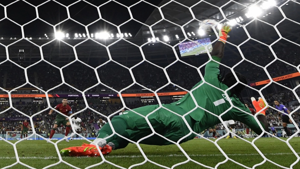 كريستيانو رونالدو يدخل التاريخ كأول لاعب يسجل في 5 نهائيات كأس عالم