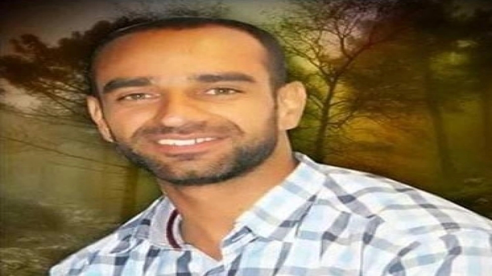 الأسير الفلسطيني سامر العيساوي يعلق إضرابه عن الطعام