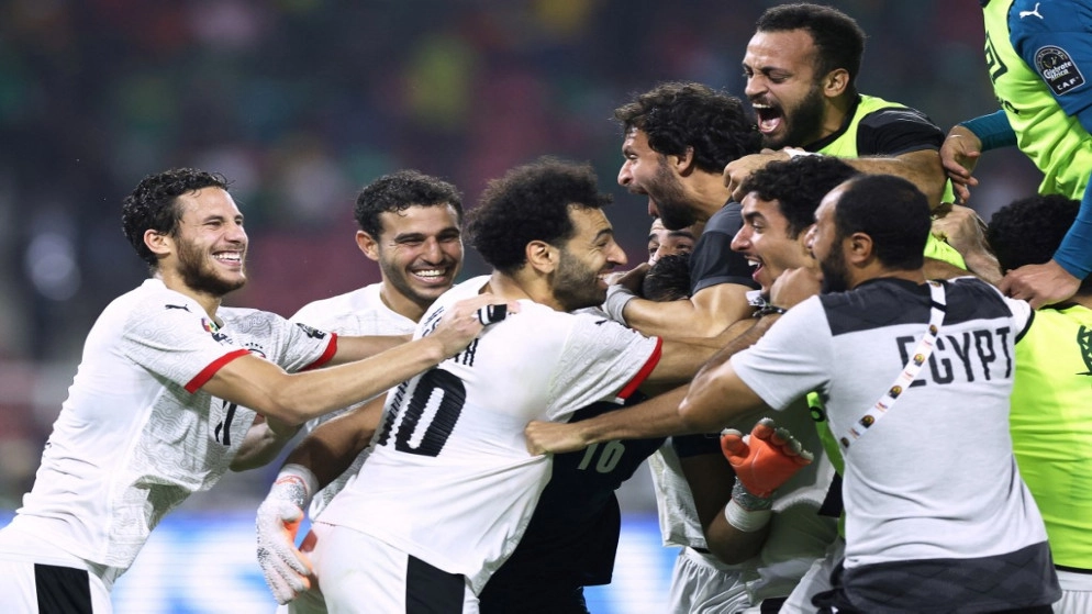 فرحة عارمة في مصر بالتأهل للنهائي وإشادات بأبو جبل "السد العالي"