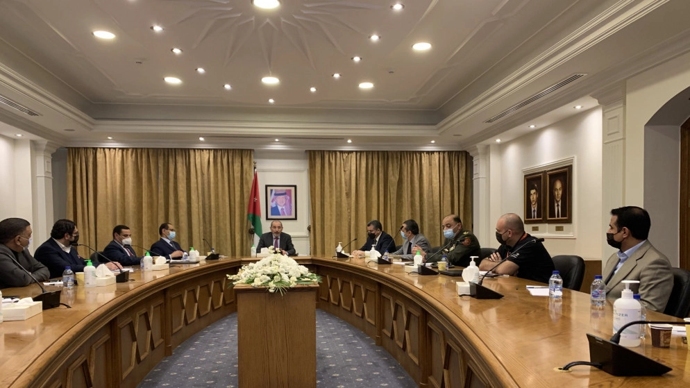 وزير الخارجية يوجّه بتقديم كافة أشكال الإسناد والدعم المتاحة للأردنيين في أوكرانيا