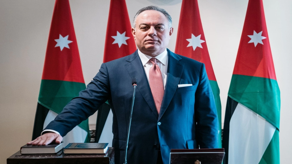 السفيران قيس أبو دية وأسل التل يؤديان اليمين القانونية أمام الملك