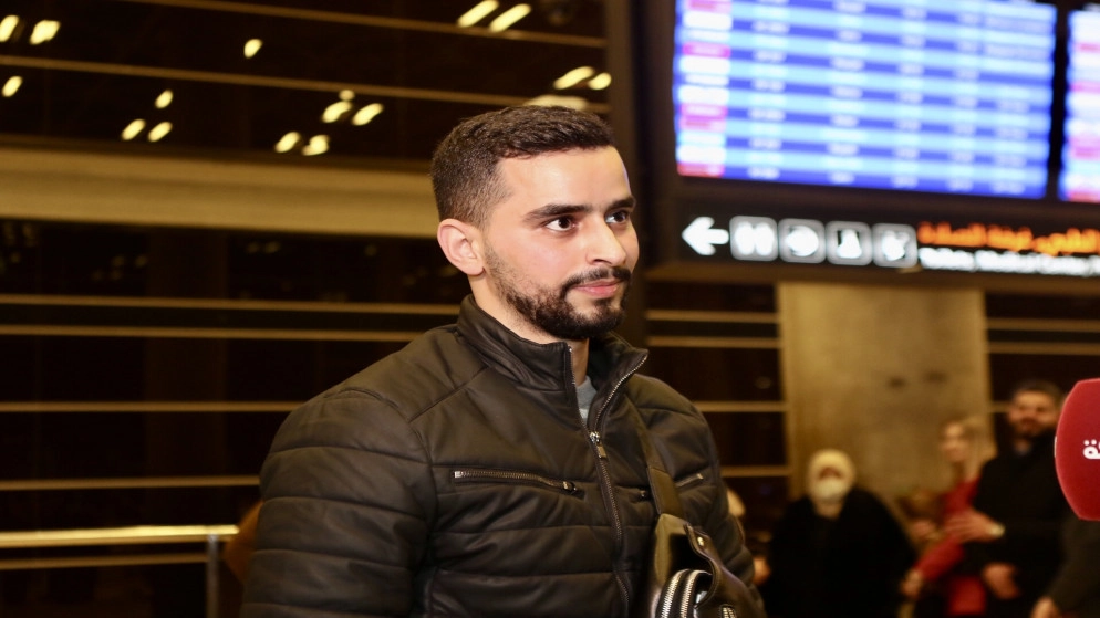 مواطن عائد من أوكرانيا يدعو الأردنيين للالتزام بقرارات وزارة الخارجية لتسهيل عودتهم