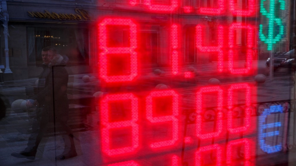 روسيا ترفع سعر الفائدة الرئيسي من 9.5 % إلى 20%