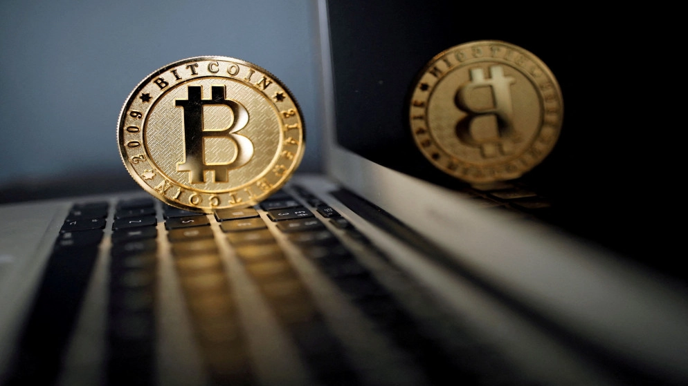 بتكوين تقفز 10.5% لتصل إلى 41663 دولارا
