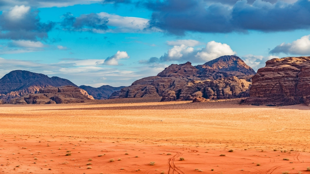 أجواء دافئة في أغلب المناطق الثلاثاء
