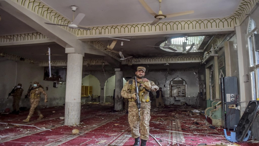 مسؤول: ارتفاع عدد ضحايا انفجار مسجد في بيشاور إلى 56 قتيلا