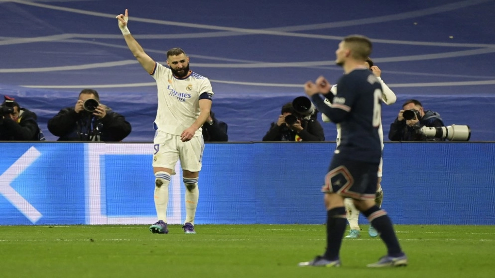 بنزيمة "يقلب الطاولة" على سان جيرمان بهاتريك ويقود ريال مدريد إلى ربع النهائي