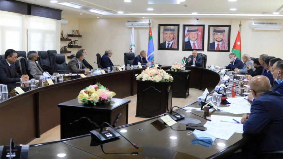 وزير الداخلية يتابع الاستعدادات الأمنية لإجراء الانتخابات البلدية ومجالس المحافظات