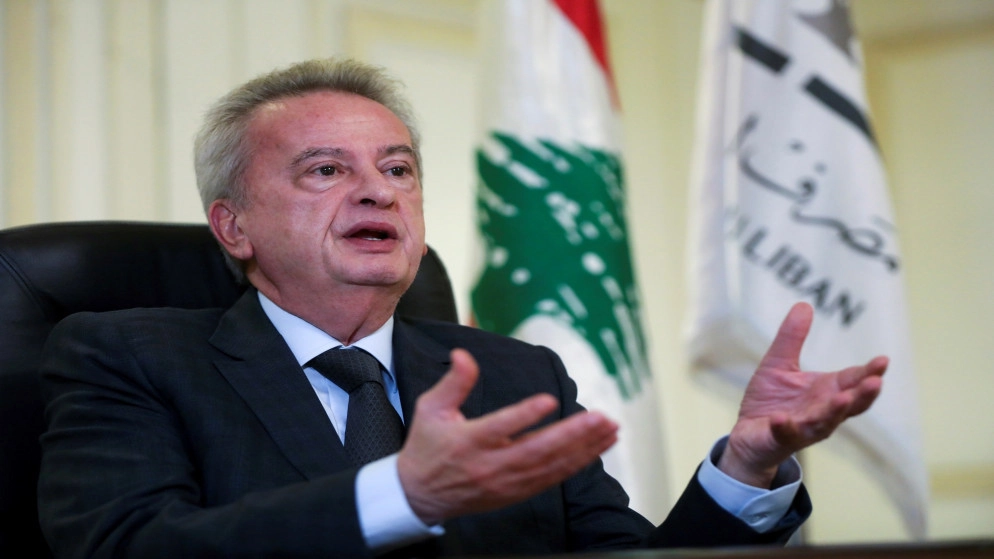 قاضية لبنانية تدّعي على حاكم المصرف المركزي بجرم "الإثراء غير المشروع"