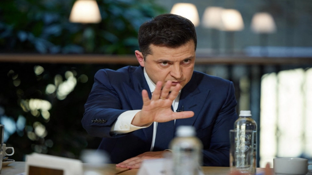 زيلينسكي يشكّك بقرار روسيا تقليص عملياتها العسكرية في أوكرانيا