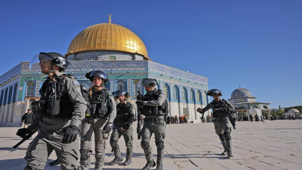 رئيس وزراء فلسطين: اقتحام المسجد الأقصى والاعتداء على المصلين نذير خطير واستفزاز للمشاعر