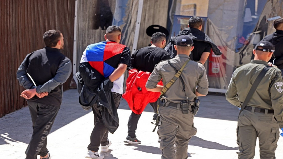 إفراج عن المعتقلين في المسجد الأقصى من حملة هوية الضفة الغربية وإبعاد معظمهم مؤقتا عن الحرم