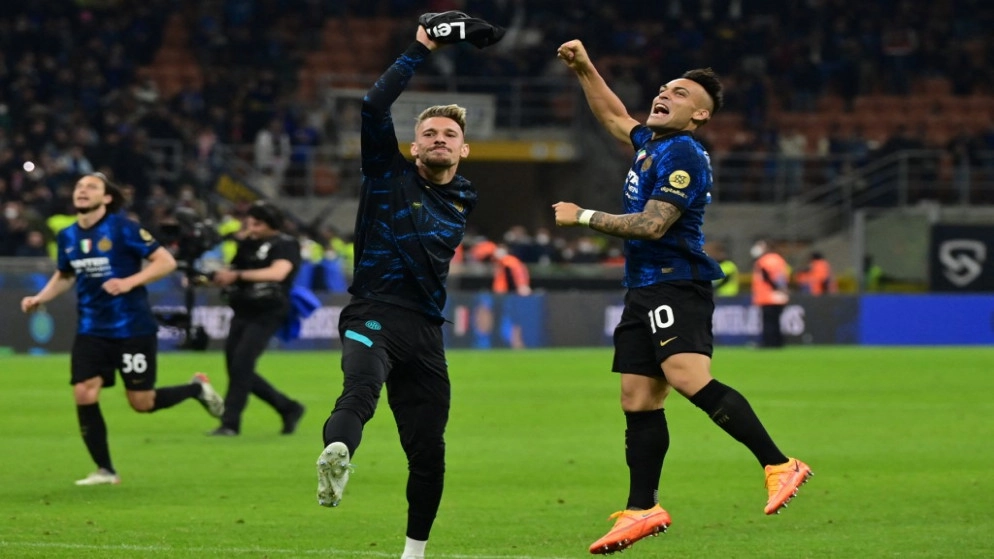 ثنائية مارتينيز تصعد بإنتر إلى نهائي كأس إيطاليا