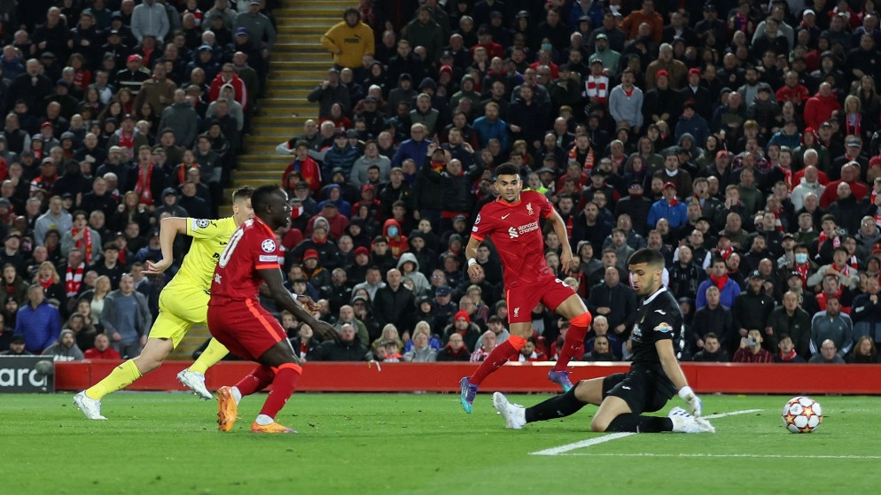 ليفربول يتجاوز فياريال بثنائية ويقترب من نهائي دوري أبطال أوروبا