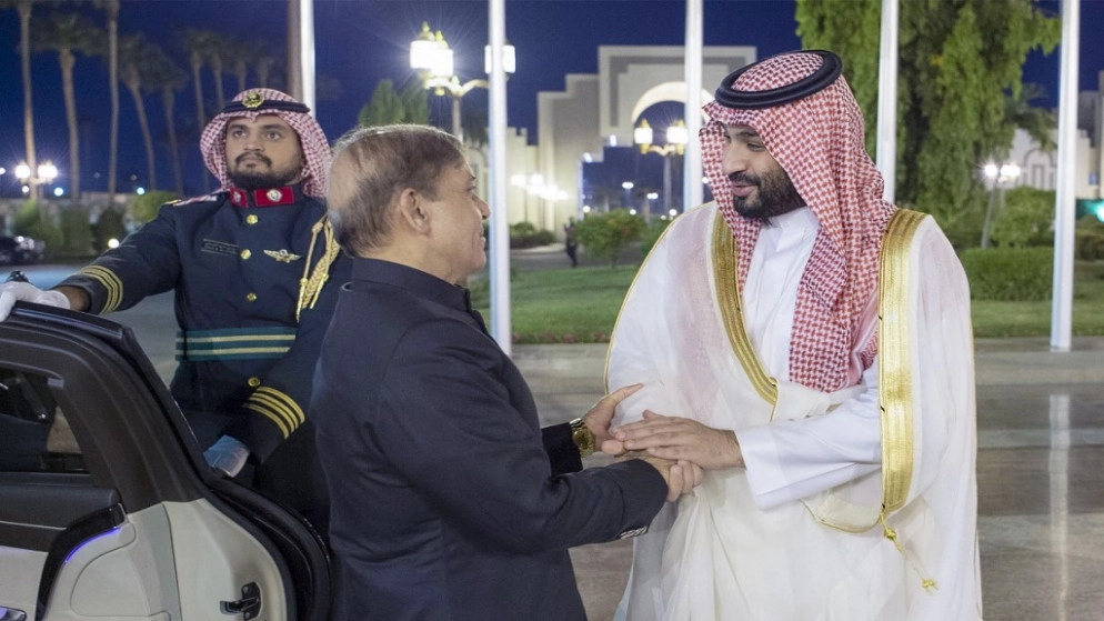 السعودية وباكستان تناقشان دعم وديعة بـ 3 مليارات في بنك باكستان المركزي